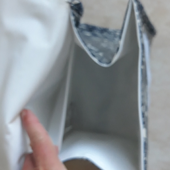 *Host Pick*Sakroots lunch bag - Picture 5 of 8